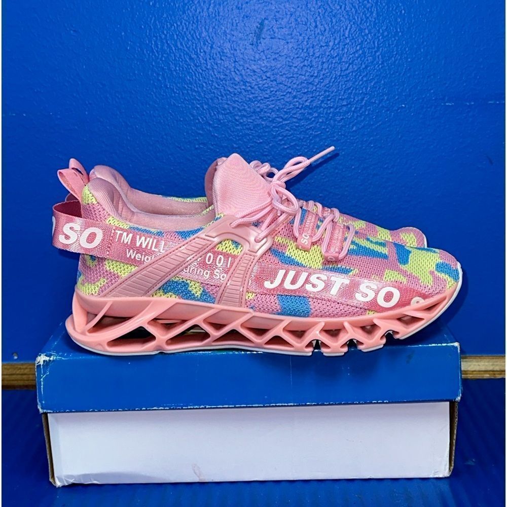 NEW Just SO SO Pink Womens EU 42/US Size 11 Athletic Mesh Blade Running Shoes